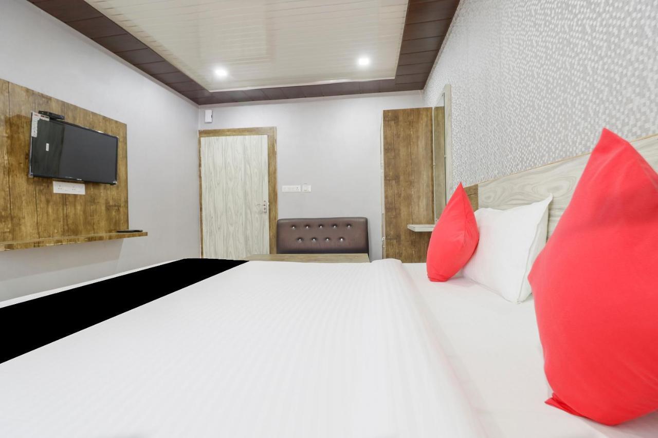 Capital O 63158 Hotel Om Sai Ram Chhatarpur Zewnętrze zdjęcie