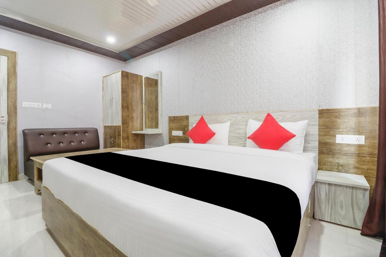 Capital O 63158 Hotel Om Sai Ram Chhatarpur Zewnętrze zdjęcie
