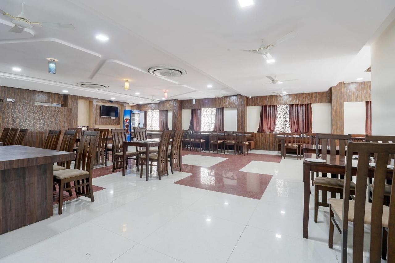 Capital O 63158 Hotel Om Sai Ram Chhatarpur Zewnętrze zdjęcie